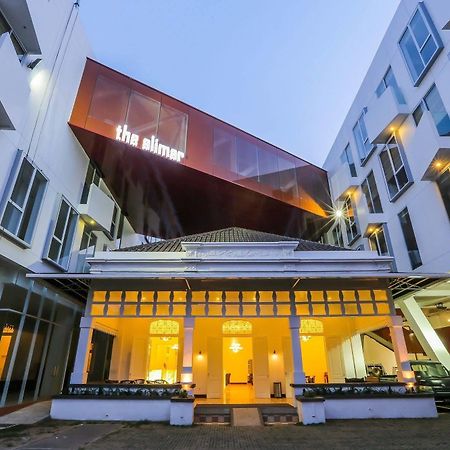Alimar Hotel Malang Eksteriør billede